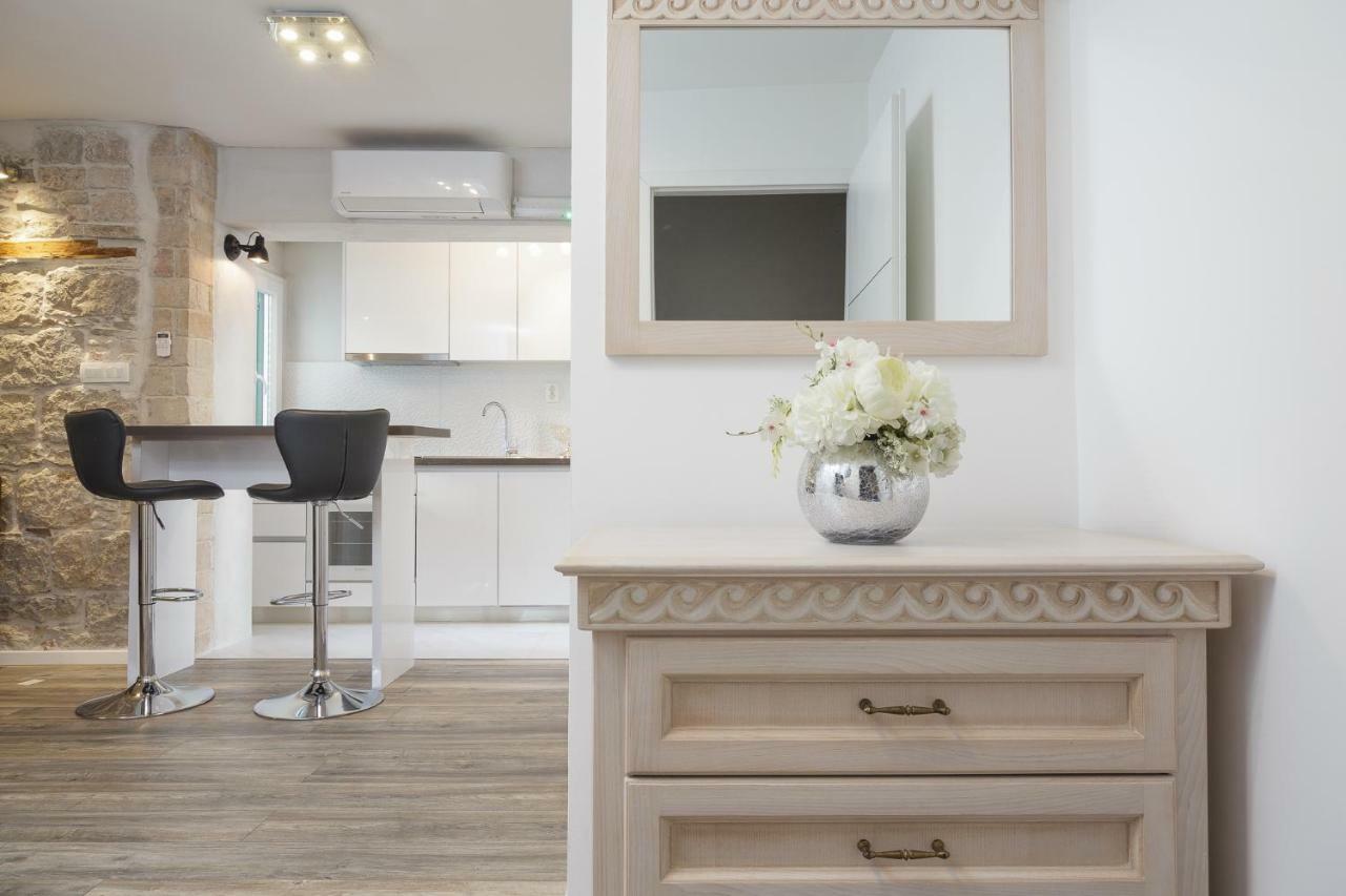 Stone Apartman Varos Split Bagian luar foto